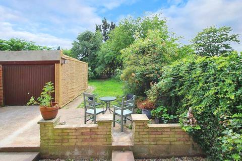 2 bedroom semi-detached house for sale, Harrow, Middlesex HA2