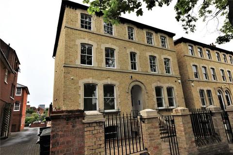 undefined, The Crescent, Bedford MK40