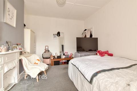 2 bedroom flat for sale, Douglas Road, Herne Bay, Kent