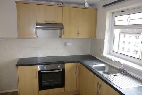 3 bedroom flat to rent, Glebe Court, Glasgow G4