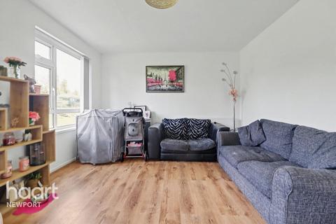 undefined, Brynglas Close, Newport