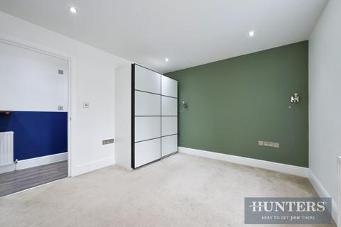 undefined, London Road, Cheam, Sutton