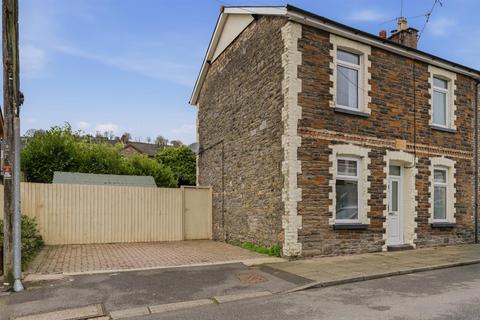 Broad Street, Pontypool NP4
