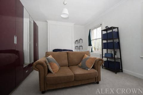 House share to rent, Shacklewell Lane, Dalston