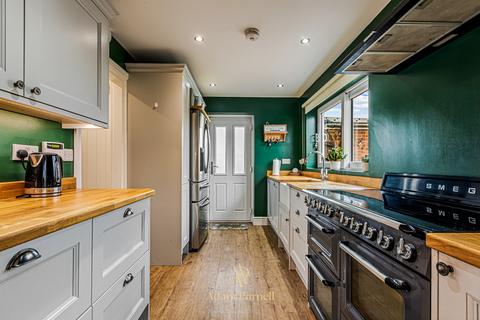 4 bedroom detached house for sale, Elm Close, Ibstock, LE67