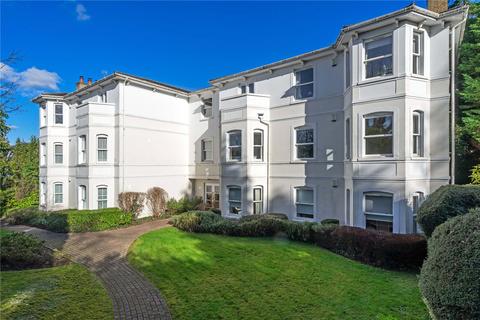 2 bedroom apartment for sale, Beaumont Court, T/Wells, Kent, TN2