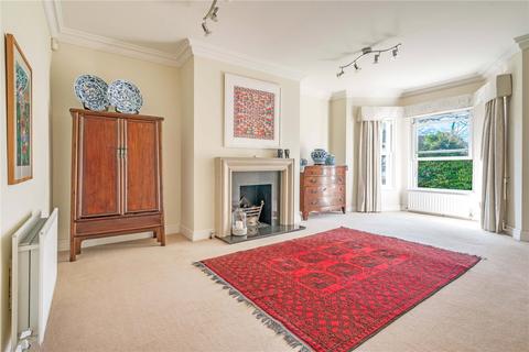 2 bedroom apartment for sale, Beaumont Court, T/Wells, Kent, TN2