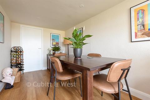 undefined, Carew Close, Coulsdon CR5