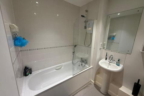 1 bedroom flat to rent, Magdalene Gardens, London