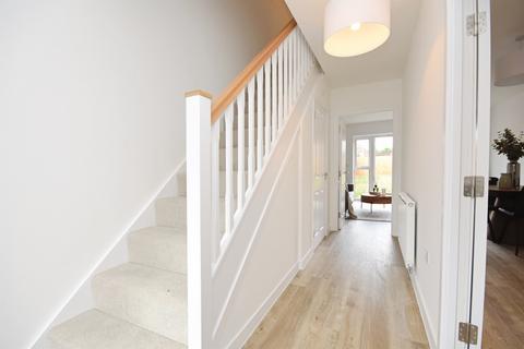 undefined, Ghyllgrove Close, Basildon