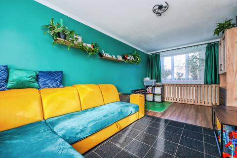 3 bedroom semi-detached house for sale, Edale Square, Ilkeston, DE7
