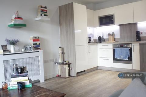 1 bedroom flat to rent, Kingfisher Heights, London, E16