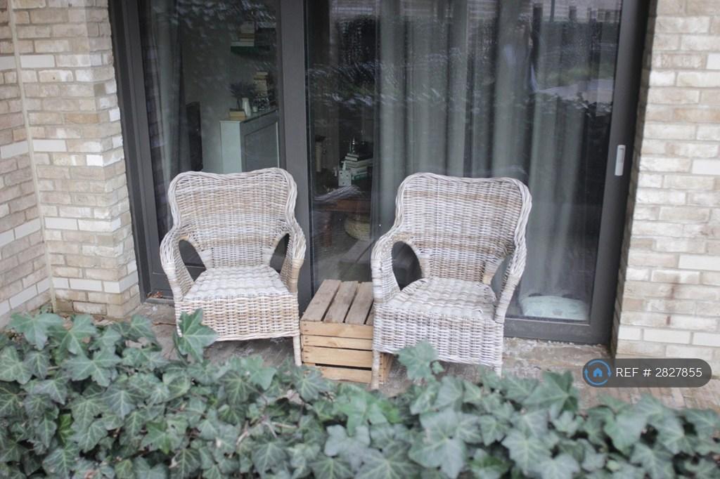 Outdoor Private Patio