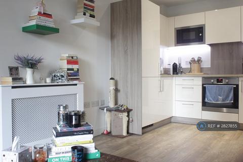1 bedroom flat to rent, Kingfisher Heights, London, E16