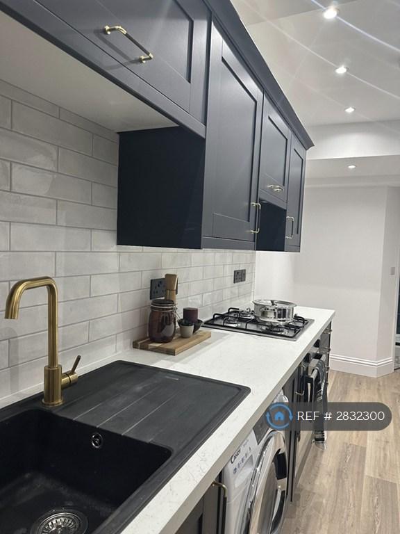 Studio 4 Kitchen