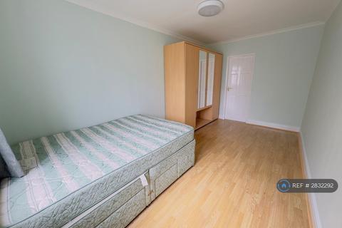 undefined, Great West Road, Hounslow, TW5