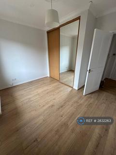 2 bedroom flat to rent, Saughton Crescent, Edinburgh, EH12