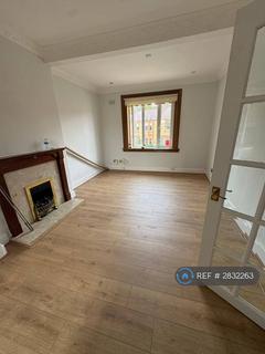 2 bedroom flat to rent, Saughton Crescent, Edinburgh, EH12