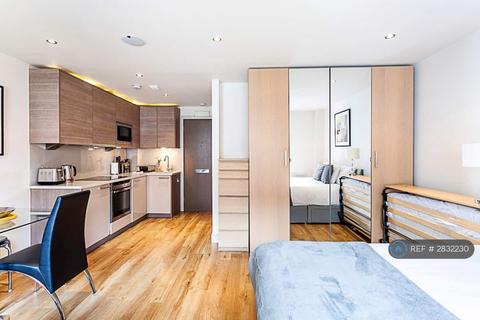 Studio to rent, Counter House, London, SW6