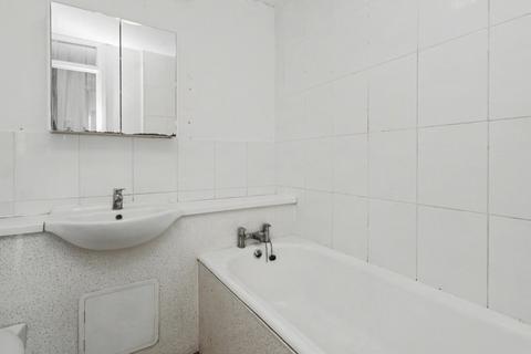 undefined, Galsworthy Road, Kingston Upon Thames KT2