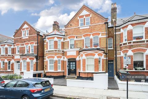 Lavender Gardens, London, SW11