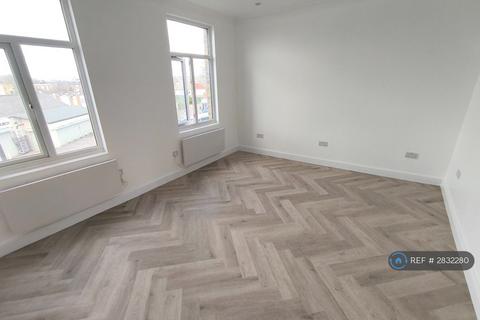 2 bedroom flat to rent, Barking Road, London, E13
