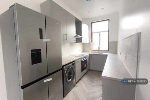2 bedroom flat to rent, Barking Road, London, E13