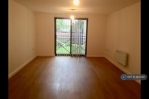 undefined, Fleming Road, Chafford Hundred, RM16