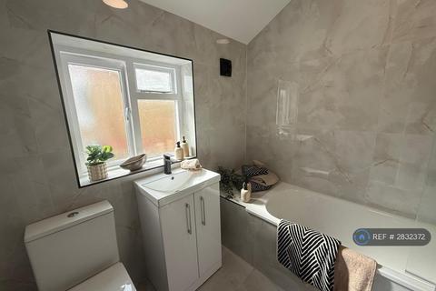 undefined, First Floor, London, SE13