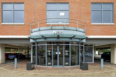Office to rent, Station Rd Harpenden AL5 4US