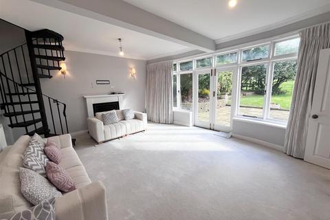 undefined, Chelford Road, Henbury, Macclesfield