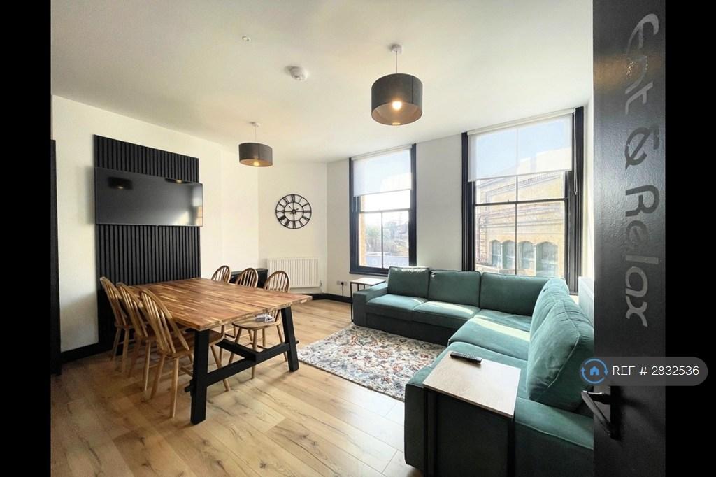 Living / Dining