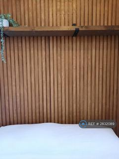 undefined, Tooting Bec, London, SW17