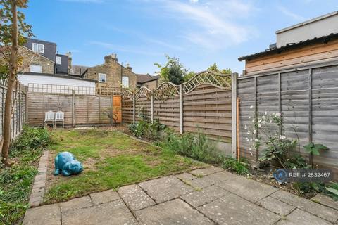undefined, Millais Road, Enfield, EN1