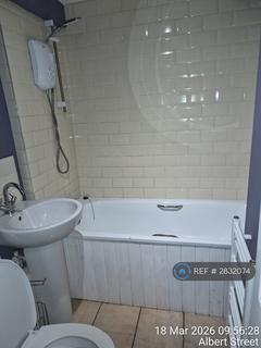 undefined, Albert St, Edinburgh, EH7