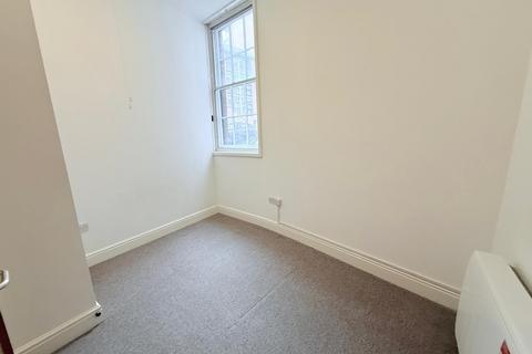undefined, Short Hill, Nottingham, NG1