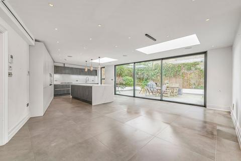 undefined, Surrey Lane, London, SW11