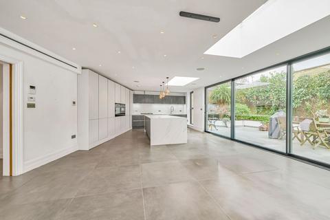 undefined, Surrey Lane, London, SW11