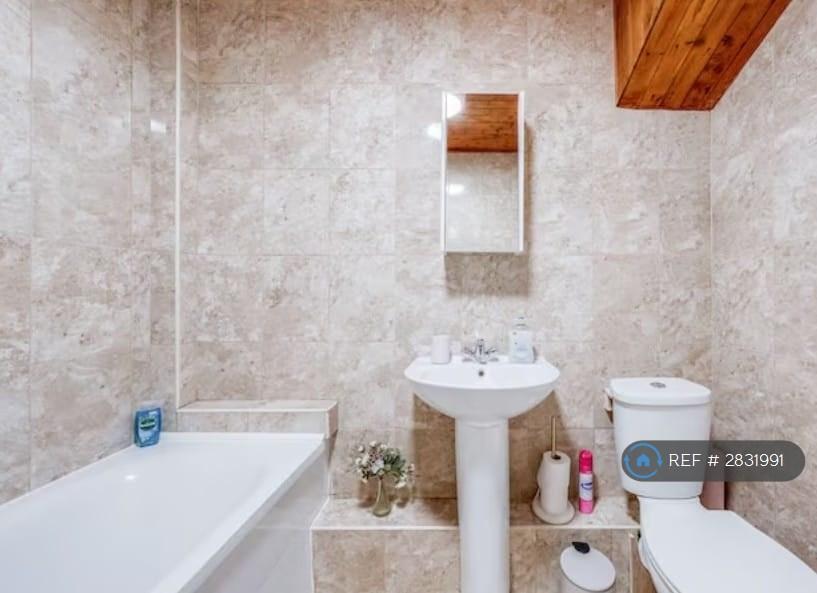 Ground Floor Bathroom