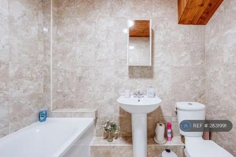 undefined, Stuart Avenue, Harrow, HA2