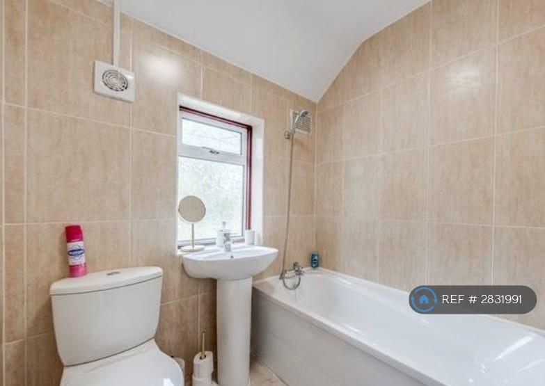 First Floor Bathroom