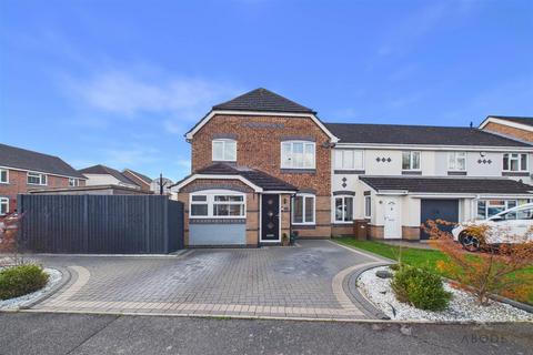3 bedroom end of terrace house for sale, Temple Close, Burton-on-Trent DE14
