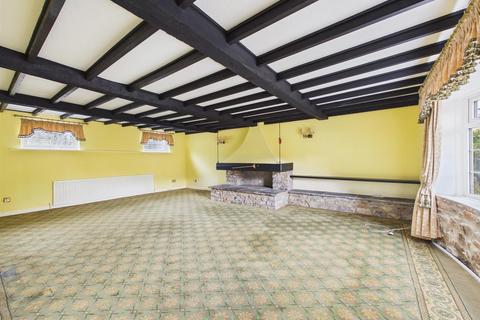 2 bedroom end of terrace house for sale, Lias Cottages, Porthcawl CF36