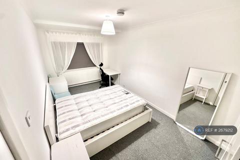 undefined, Mount Park Crescent, London, W5