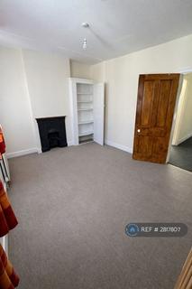 2 bedroom terraced house to rent, Queens Road, Morden, SM4