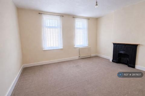 2 bedroom terraced house to rent, Queens Road, Morden, SM4