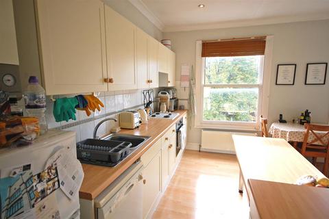 1 bedroom apartment to rent, Clarence Road London