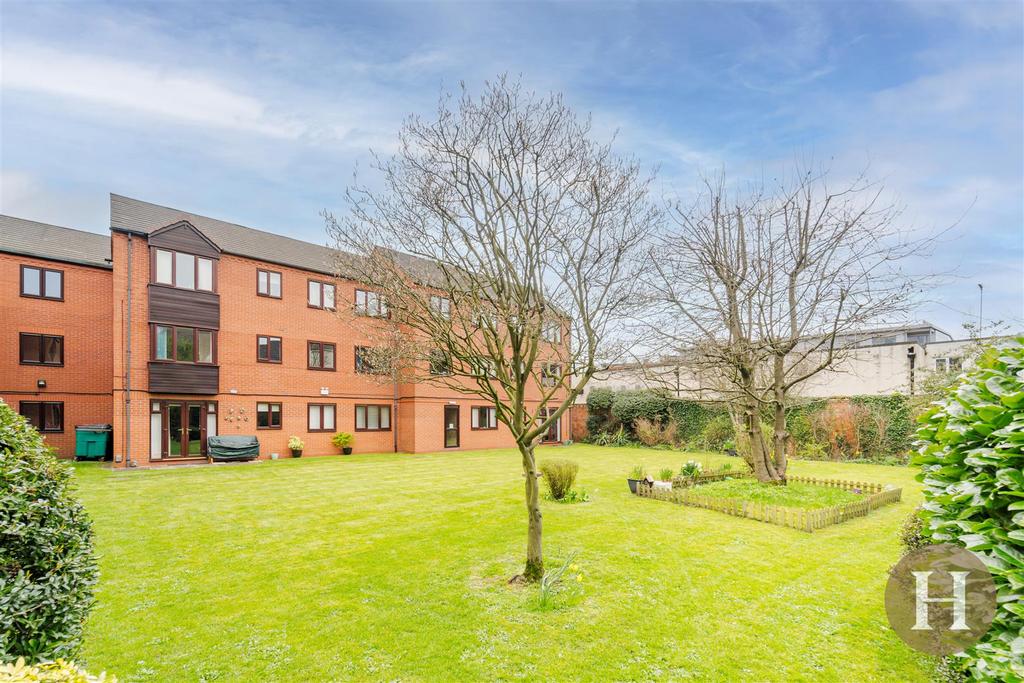 Hadleigh Estate Agents-19.jpg