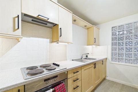 2 bedroom apartment to rent, Giles Street, Edinburgh, Midlothian, EH6