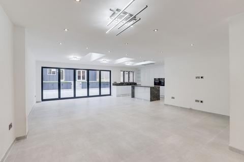 3 bedroom detached house for sale, Nuthall Road, Nottingham NG8